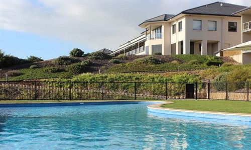 Resort Lady Bay